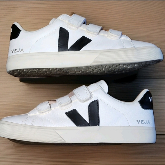 Veja Recife Logo Men’s 10/EU 42 White Black Velcro Leather Sneakers - Picture 3 of 13